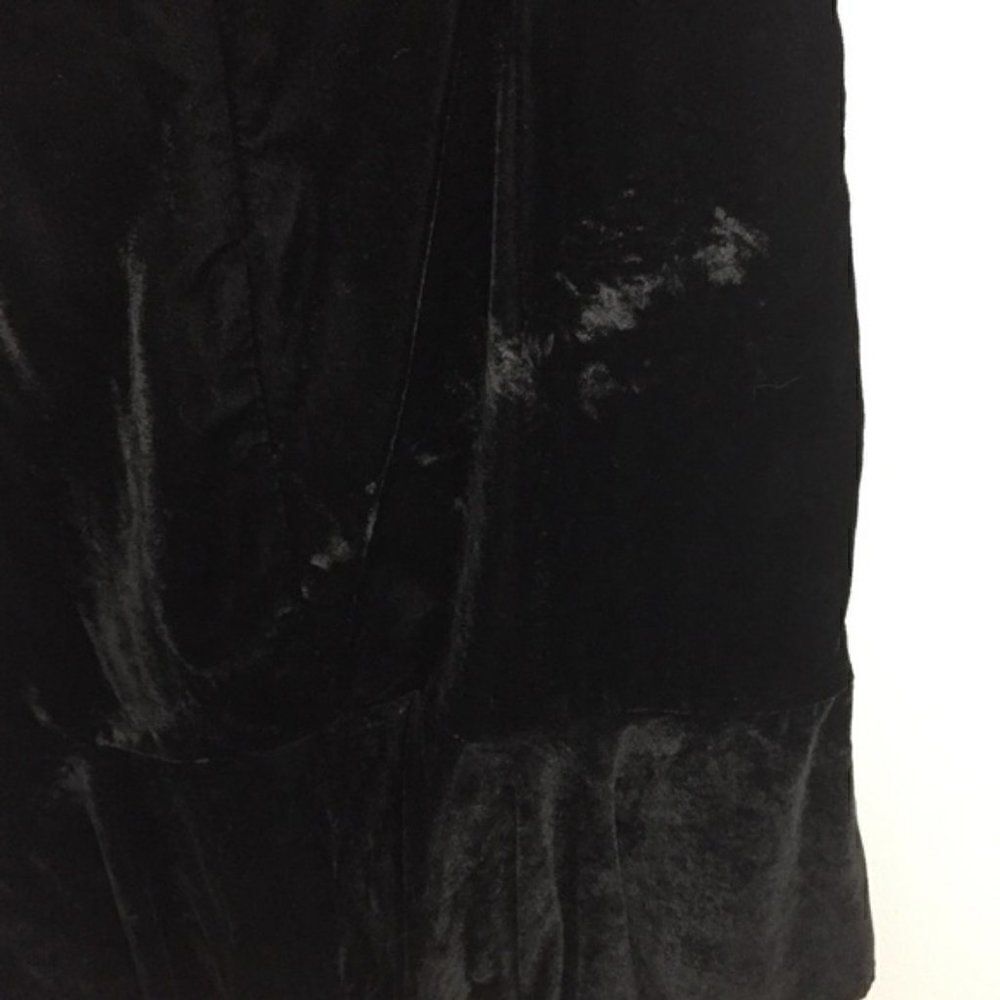 Scripted Black Velvet Ruffle Asymmetrical Dress - Picture 5 of 7